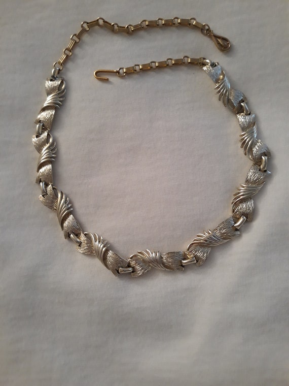 Vintage Coro Gold Tone Necklace And Bracelet - image 2