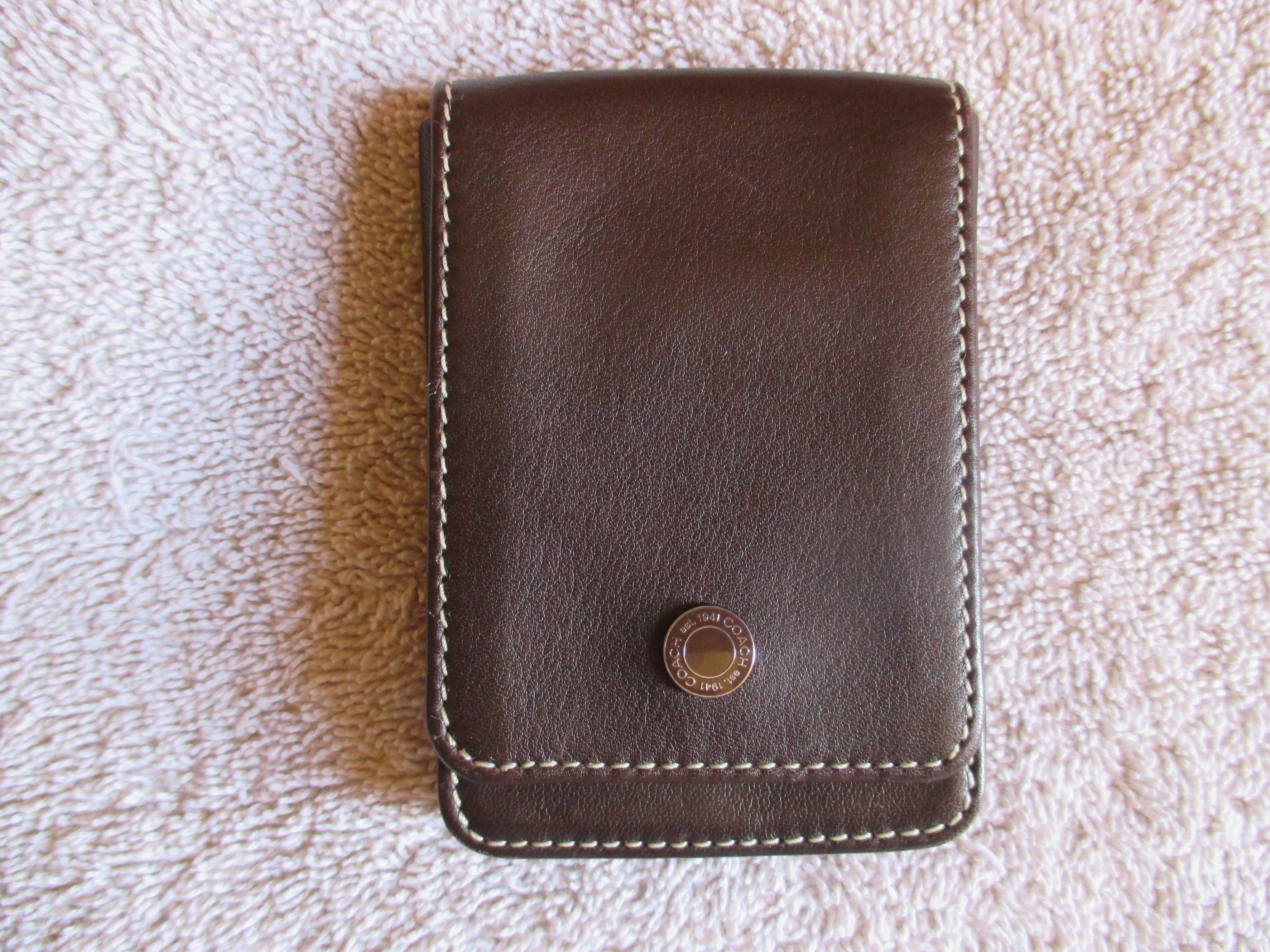Coach complimentary card case hotsell