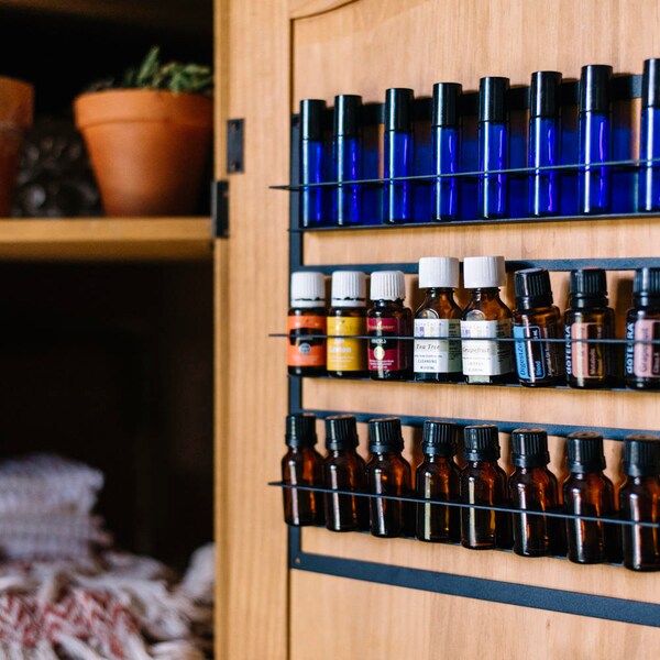 Almacenamiento de aceites esenciales, pantalla, soporte, estuche, organizador, rejilla, capacidad para botellas de 24 a 15 ml MetalRacks