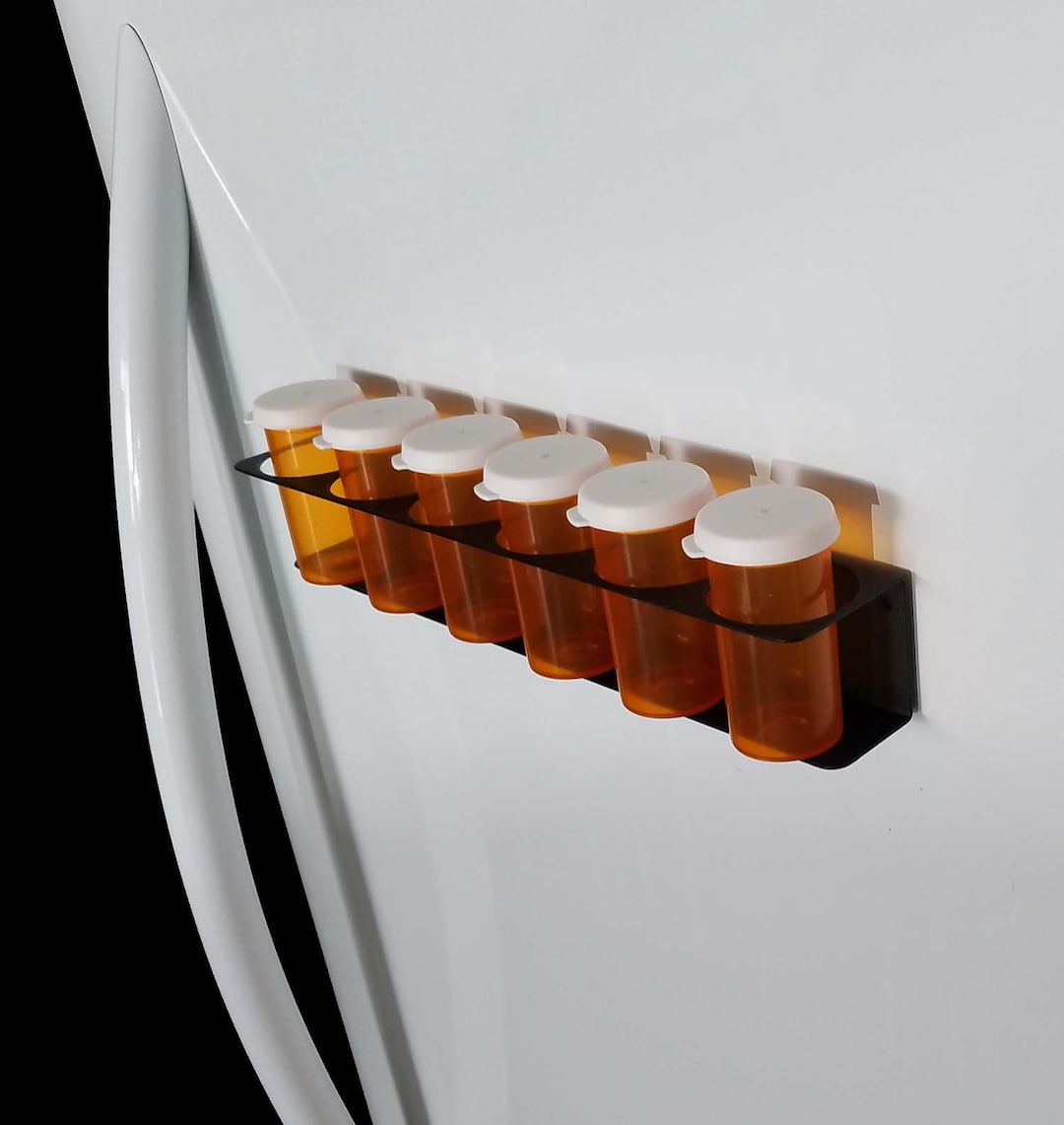 Magnetic Medicine Bottle Holder, 1.6