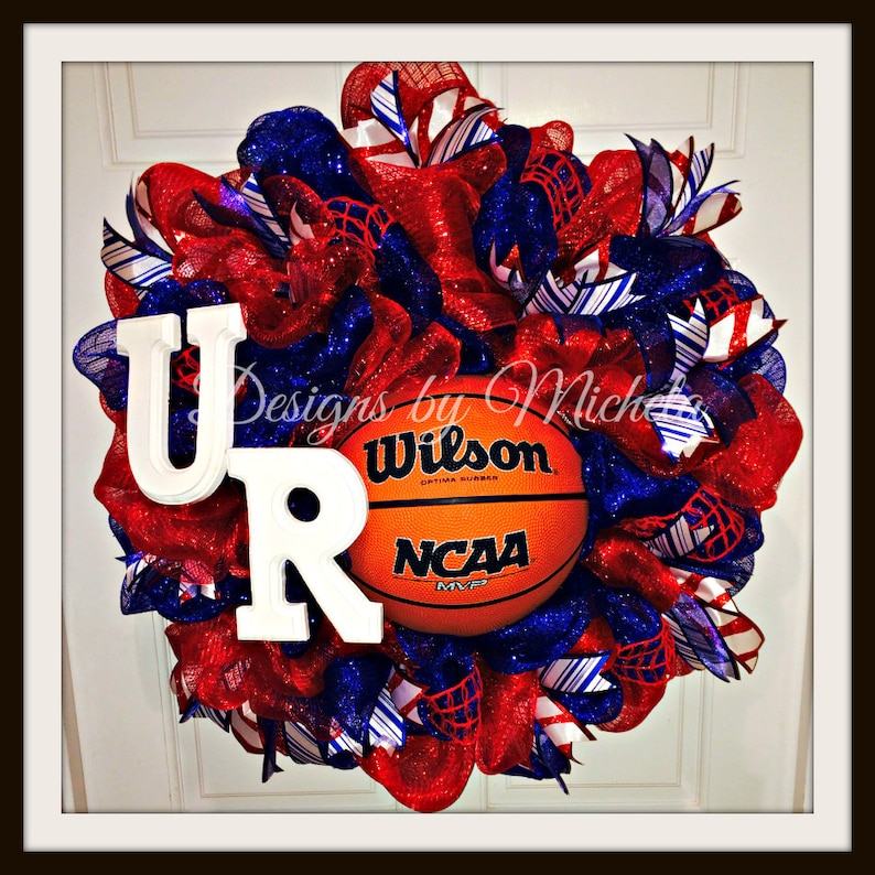 BR045 University of Richmond Spiders Basketball Wreath