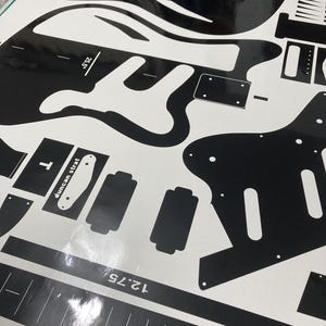 Plantilla de enrutamiento para guitarra Surfcaster de 1994, pegatina de vinilo estilo Charvel imagen 18