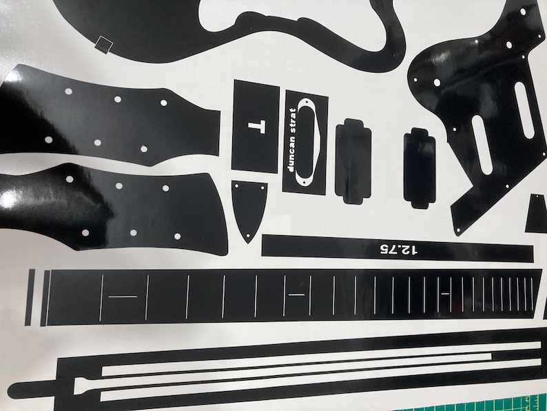 Plantilla de enrutamiento para guitarra Surfcaster de 1994, pegatina de vinilo estilo Charvel imagen 13