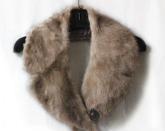 Fur coat collars