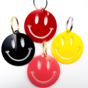 LIQUIDAÇÃO DESTASH - Chaveiro Smiley | Chaveiros em formato de sorriso cortados a laser