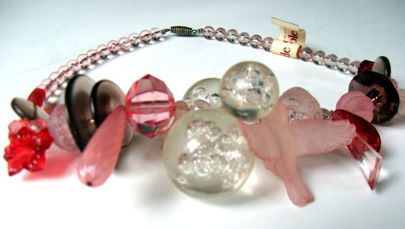 NECKLACE from Le Grain de Sable PARIS Vintage 1980/'s Plastique French Choker C/'est Fantastique! 17.5 PinkMauve unusual PLASTIC Beads