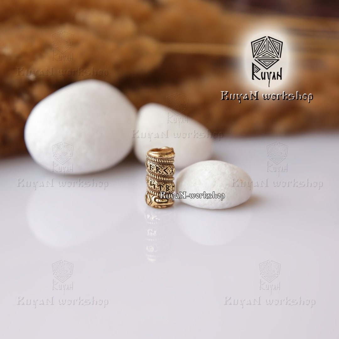 Nouveau viking Runes scandinaves Alphabet Charm Bead Small À faire soi-même barbe cheveux fabrication de bijoux Nouveau viking Runes scandinaves Alphabet Charm Bead Small À faire soi-même barbe cheveux fabrication de bijoux