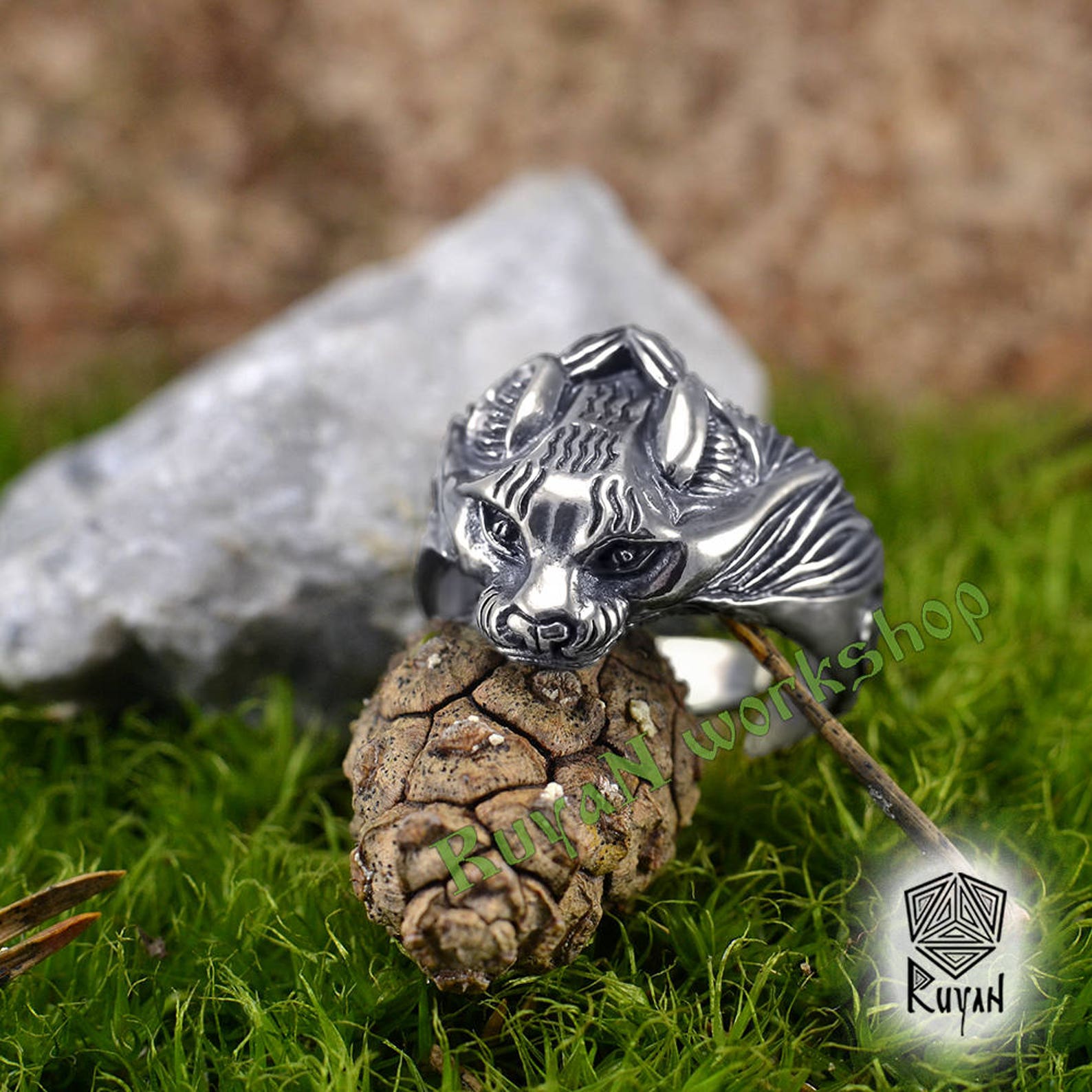 Lynx ring. Bobcat ring Lynx head ring. Cat ring. Lynx Head Etsy