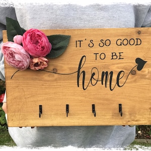 Family key holder, it’s good to be home, personalised key organisation, car and house key hooks, key holder for the wall,