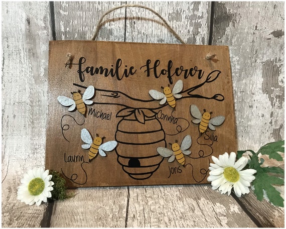 Pinkunn Welcome to Our Hive Bee Wall Plaque Honey Bee Hanging Welcome Signs  Wooden Honeycomb Decor Farmhouse Bee Hive Decor for Home Wall Front Door