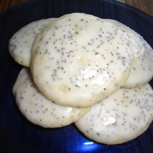 Scrumptious Homemade Lemon Poppy Seed Cookies (Choice of Quantity)