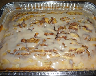 Moist and Delicious Homemade Cinnamon Roll Cake (13" x 9" Tray)