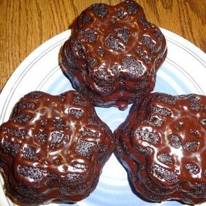Moist, Chocolaty and Amazing Homemade Chocolate Cakelets (14 Cakelets) image 5