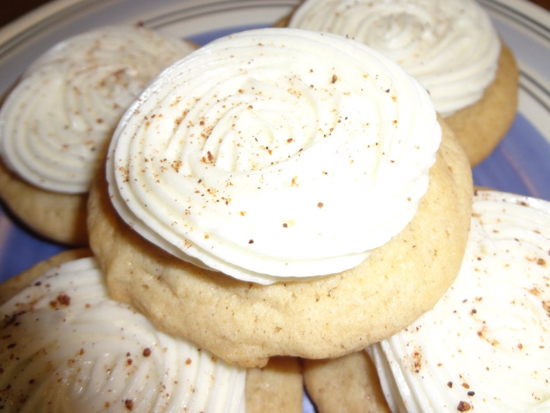 Not in Season Marvelous Homemade Soft and Frosted Eggnog Cookies 30 Cookies Bild 2