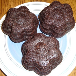 Moist, Chocolaty and Amazing Homemade Chocolate Cakelets (14 Cakelets) image 3