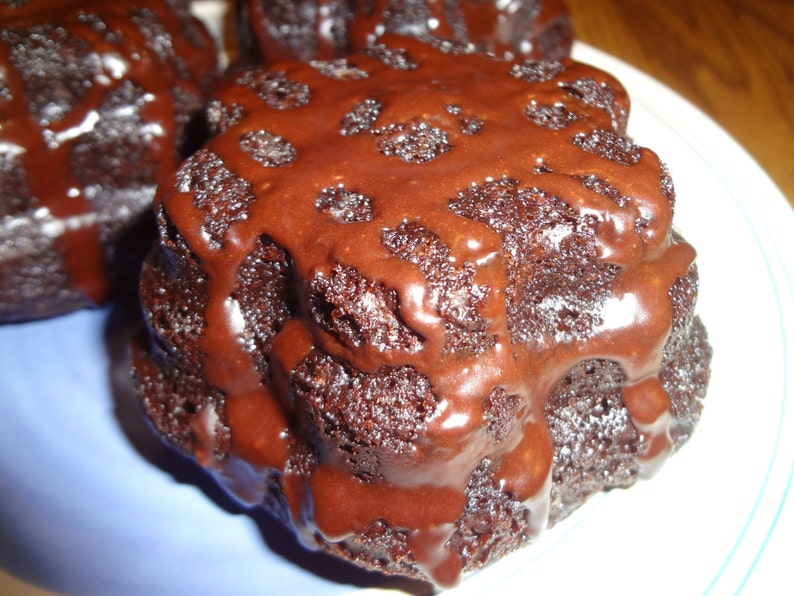 Moist, Chocolaty and Amazing Homemade Chocolate Cakelets (14 Cakelets) image 2