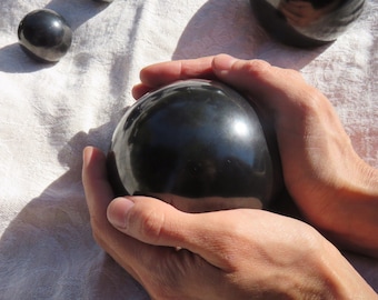 SHUNGIT Kugel, Globus, Ball zum Schutz vor EMF Strahlung