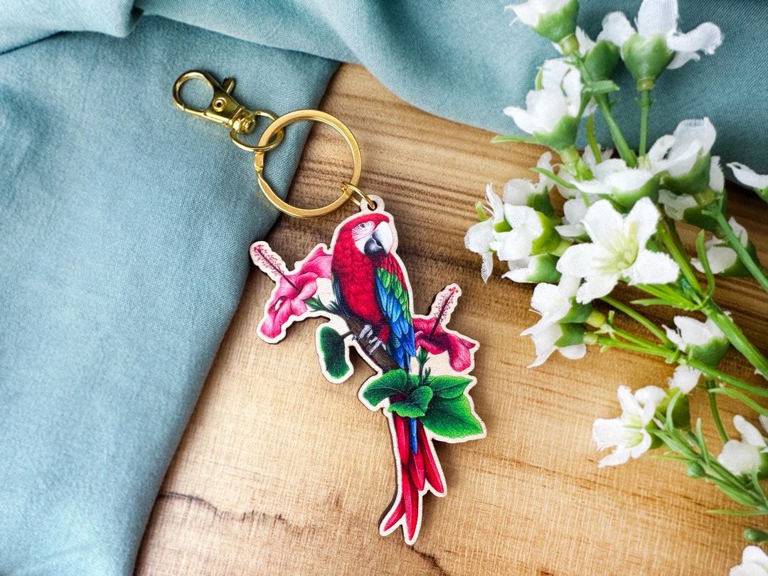Keychains Scarlet Scarlet Macaw Single Sided Wooden Keychain, Parrot Bird Decor, Cozy ...
