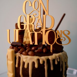 ConGRADulations Graduation Cake Topper image 3