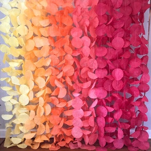 Sfondo con ghirlanda di carta sfumata al tramonto, decorazioni personalizzate per eventi, photobooth fai da te, baby shower, festa di compleanno per bambini, decorazione per matrimoni