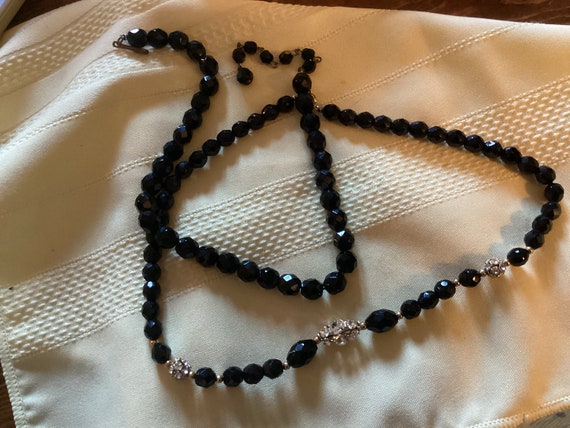 Set of 2 BLACK Faceted GLASS Bead NECKLACES   Not… - image 5