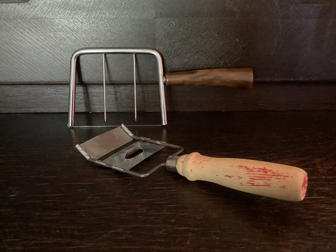 Sale****2 Vintage CHEESE SLICERS One Marbled Handle and One Wooden 1940 ...