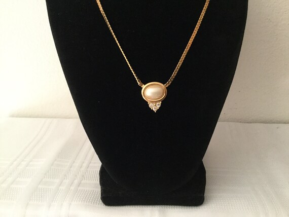 SALE ***Vintage TRIFARI Goldtone Necklace   Oval … - image 2