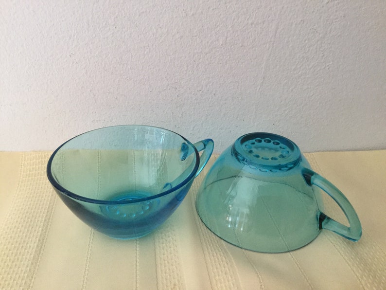 SALE***AQUA BLUE Glass Tea Cups Set of 2 With Raised Dot Bottom Pattern Aqua Cups
