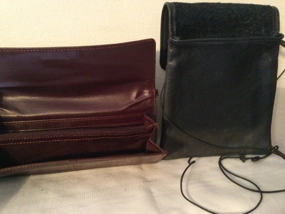 2 Vintage PURSES For One Price  Navy LEATHER Cros… - image 2