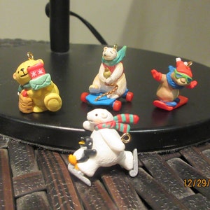 Hallmark Quattro mini ornamenti natalizi a forma di animale, Natale Hallmark, ornamento natalizio, Hallmark vintage, Hallmark da collezione, VENDUTO COME SET