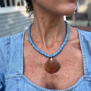 Seashell scallop bead necklace
