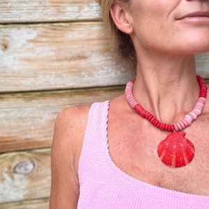 Seashell Scallop Bead Necklace