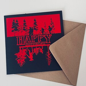 Carte d'anniversaire à l'envers Stranger Things REMISE À LA MAIN
