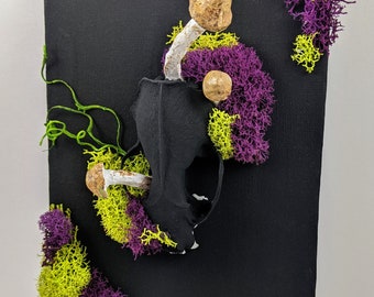 Mounted Mink Skull, Mushroom and moss decor, cottagecore decore, goth decor, spooky decore, gift for your goth girlfriend, gift for her