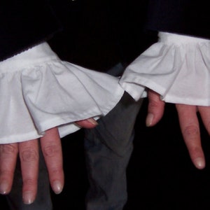 Ruffled Shirt Cuffs Removable Shirt Cuffs Victorian Edwardian Steampunk Pirate image 5