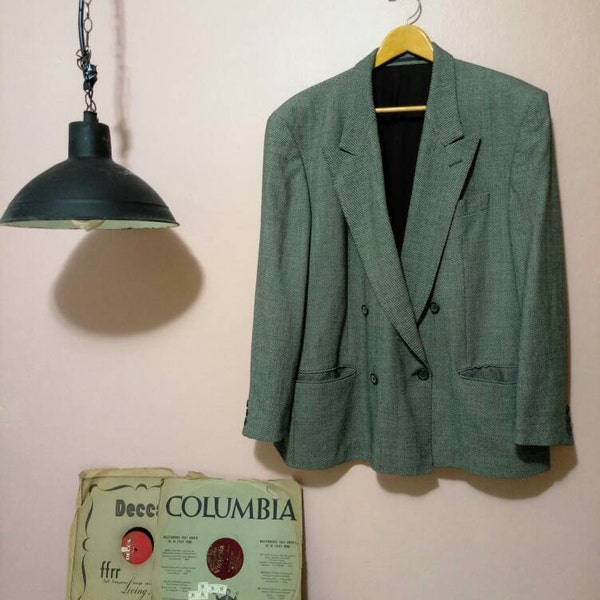 Vintage mens Suit, 70s Mens Suit, Gray Suit, men clothing, Wool Suit, 1970 vintage suit, 1970s wool suit, mens formal, Suits, gray mens suit