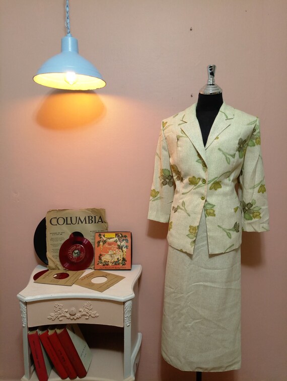 Suits. vintage Women's suit. Vintage Women's suit… - image 4