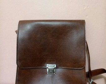 Messenger Bags /Fake Leather pannier / Work  bag / Retro Bag / Brown bag/  80's bag / Vintage Bag /Fake Leather Bag / 80s Bag / Like New