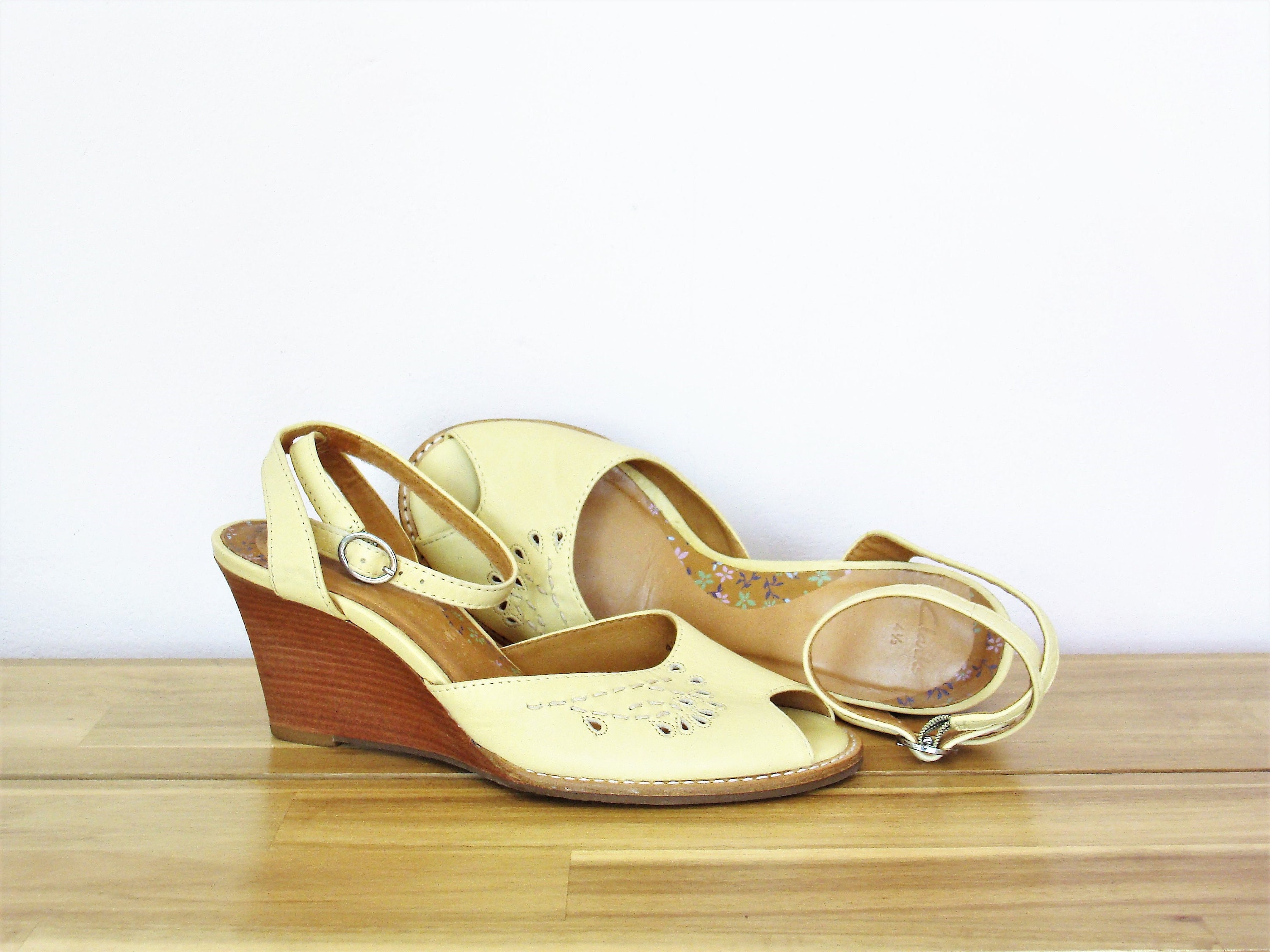 clarks vintage sandals