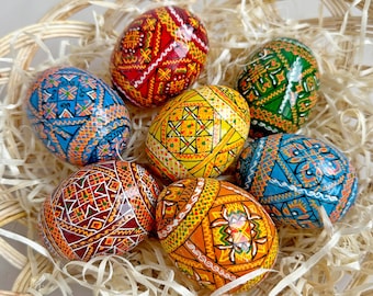 Ostern Holzeier, Set 7 Handgemalte Ornamente Eier, Ukrainische Traditionelle Pysanka, Ostern Wohndekor