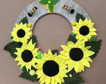 Corona de flores de verano con girasoles, corona para puerta de entrada, corona de fieltro