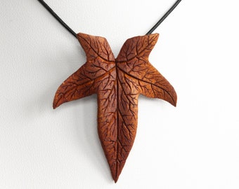 Ivy Leaf Pendant (Mahogany)