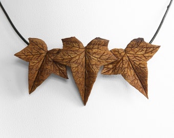 Triple Ivy Leaf Necklace Carving