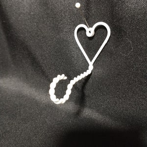 Twisted metal mini heart  wall hooks