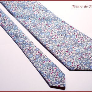 Liberty Eloise D blaue und rosa Stoffkrawatte – Herren/Kinder