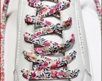 Pair of shoelaces in Liberty Wiltshire pink bougainvillea fabric