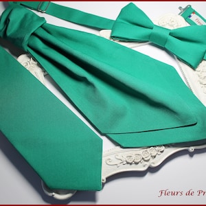 Cravate Ascot Lavallière / pochette costume / boutons manchette unie vert émeraude Homme image 4