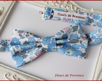 Noeud Papillon / Pochette costume / Boutons manchette Tissu Liberty Betsy bleu ciel - Homme / enfant / bebe