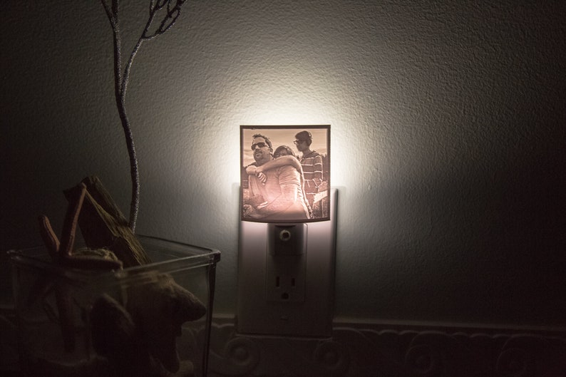 Custom Night Light, 3D Print Lithophane Lamp, Night Light Wall Plug In, Night Light Kids, Lithophane Lamp, Nursery Lamp, Christmas Gift image 1