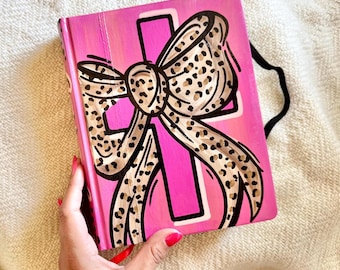 I Can Do All Things Bible: Hand-Painted NIV Journaling, Leopard Coquette